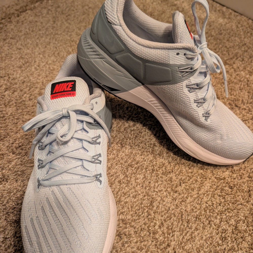 Nike Zoom Structure 22 Running Shoes